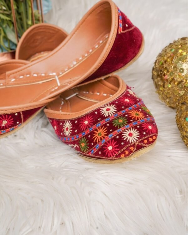 SHOES - KHUSSA