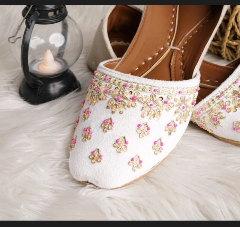 SHOES - KHUSSA