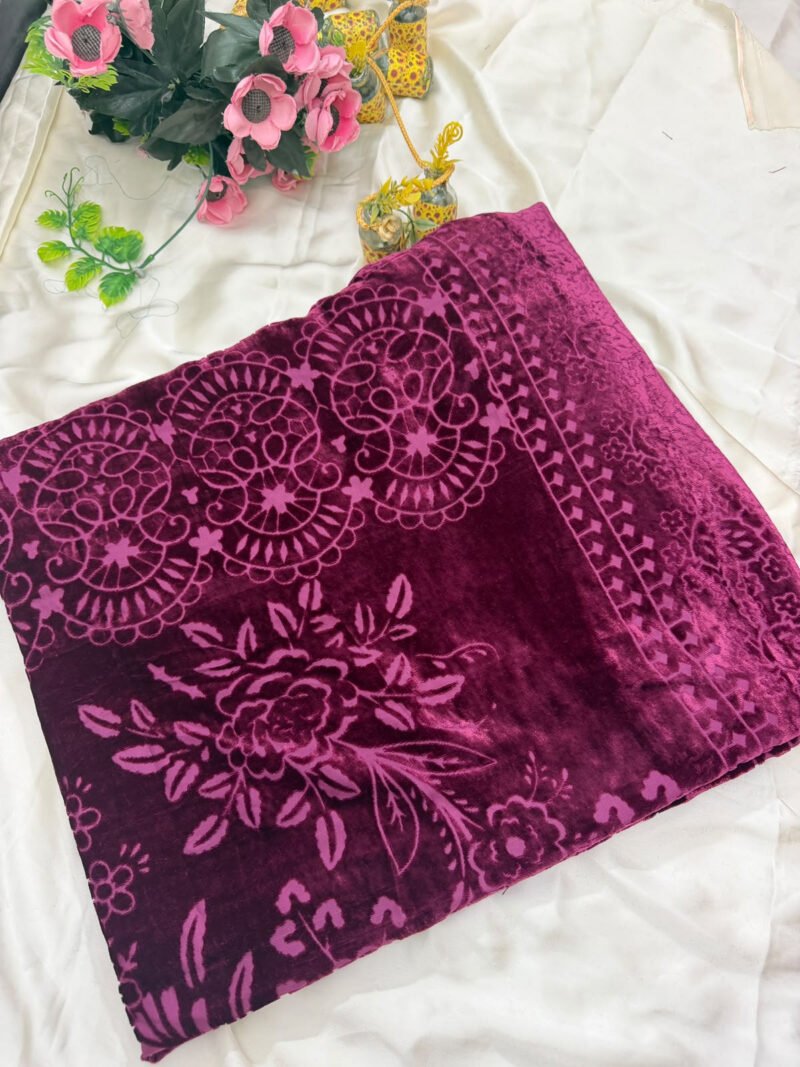 Plum velvet dupatta with floral embroidery and decorative border – close-up